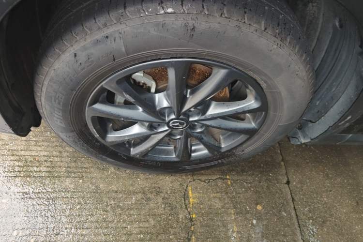 Used Mazda CX-4 2021 2.0L Automatic Two-Wheel Drive Blue Sky Dynamic Edition Left Front Wheel Hub