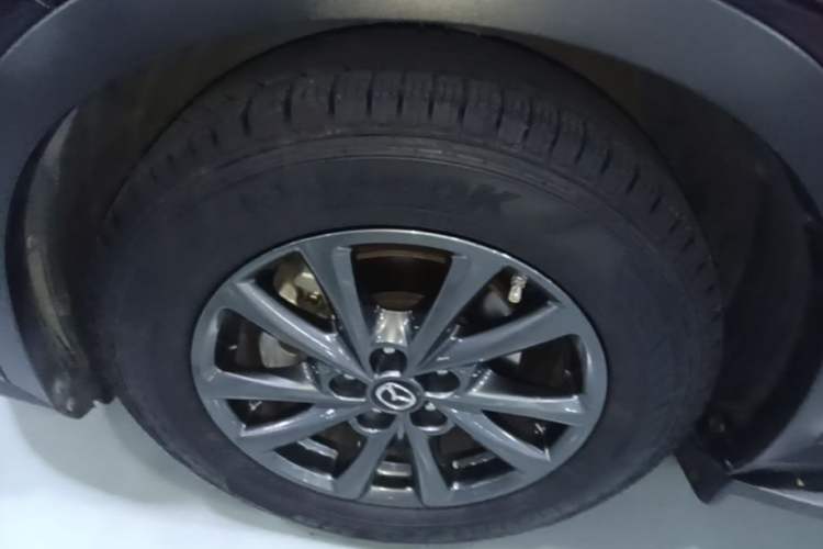 Used Mazda CX-4 2021 2.0L Automatic Two-Wheel Drive Blue Sky Exploration Edition Left Front Wheel Hub