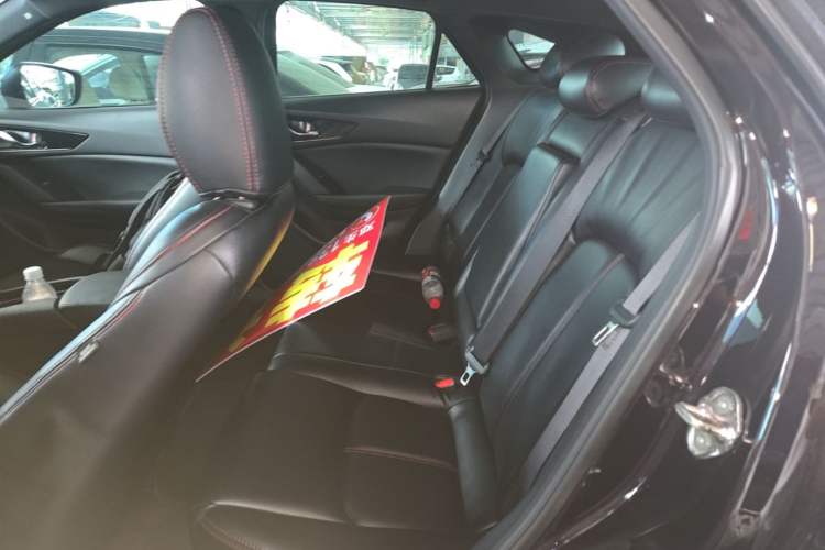 Used Mazda CX-4 2021 2.0L Automatic Two-Wheel Drive Blue Sky Exploration Edition Left Rear Seat