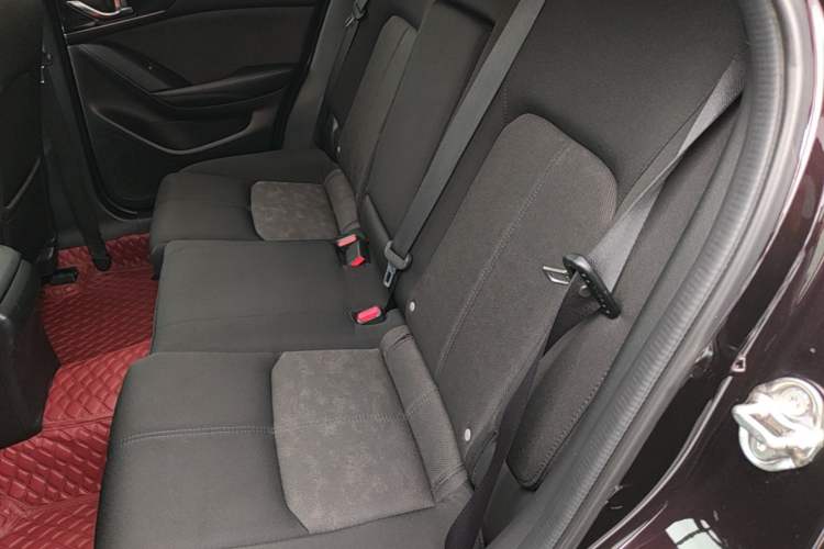 Used Mazda CX-4 2021 2.0L Automatic Two-Wheel Drive Blue Sky Dynamic Edition Left Rear Seat