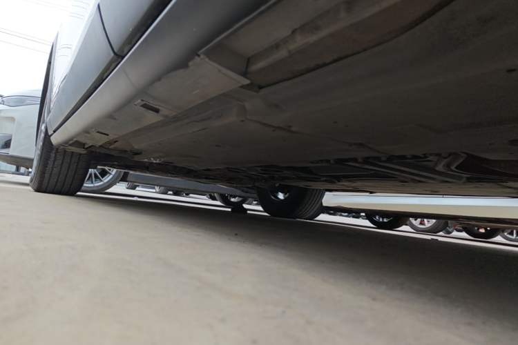 Used Mazda CX-4 2021 2.0L Automatic Two-Wheel Drive Blue Sky Dynamic Edition Left Side Sill