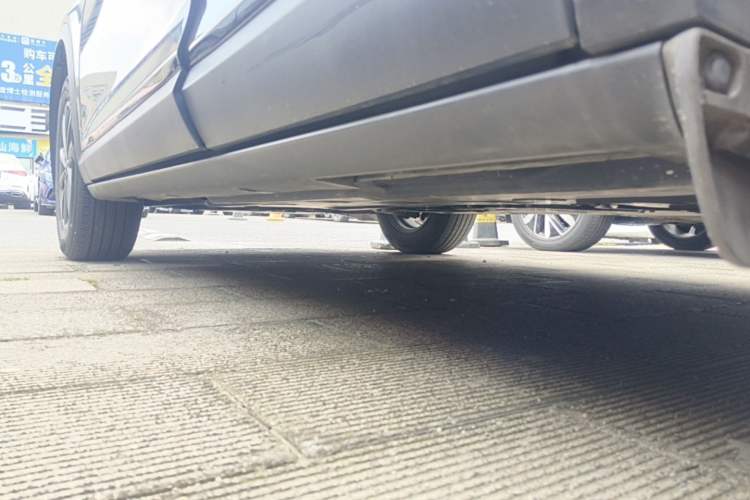 Used Mazda CX-4 2021 2.0L Automatic Two-Wheel Drive Blue Sky Dynamic Edition Left Side Sill