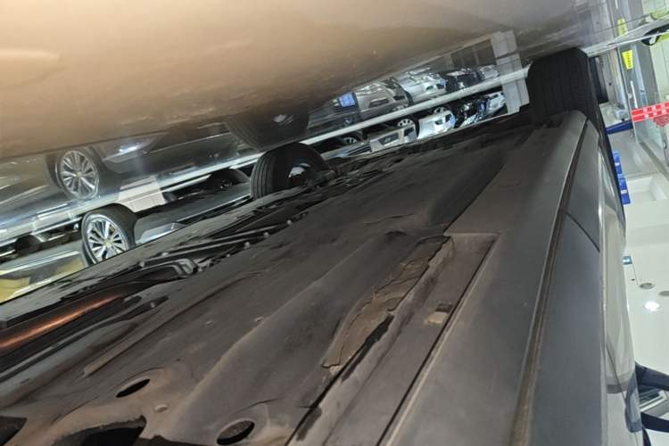 Used Mazda CX-4 2021 2.0L Automatic Two-Wheel Drive Blue Sky Dynamic Edition Left Side Sill