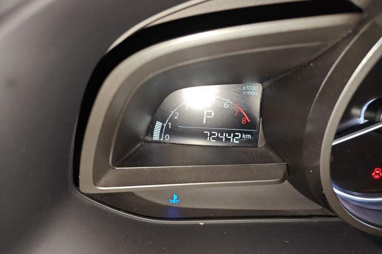 Used Mazda CX-4 2021 2.0L Automatic Two-Wheel Drive Blue Sky Luxury Edition Odometer Close Up