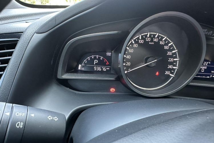 Used Mazda CX-4 2021 2.0L Automatic Two-Wheel Drive Blue Sky Exploration Edition Odometer Close Up