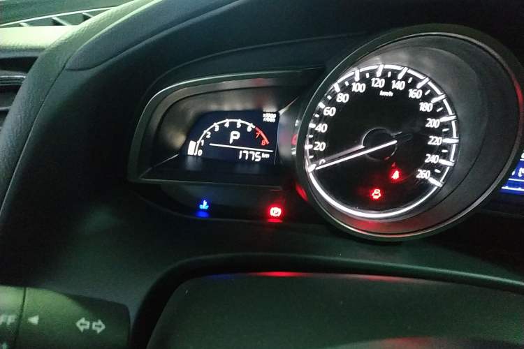 Used Mazda CX-4 2021 2.0L Automatic Two-Wheel Drive Blue Sky Exploration Edition Odometer Close Up