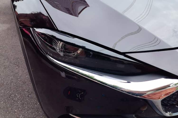 Used Mazda CX-4 2021 2.0L Automatic Two-Wheel Drive Blue Sky Exploration Edition Right Front Headlight