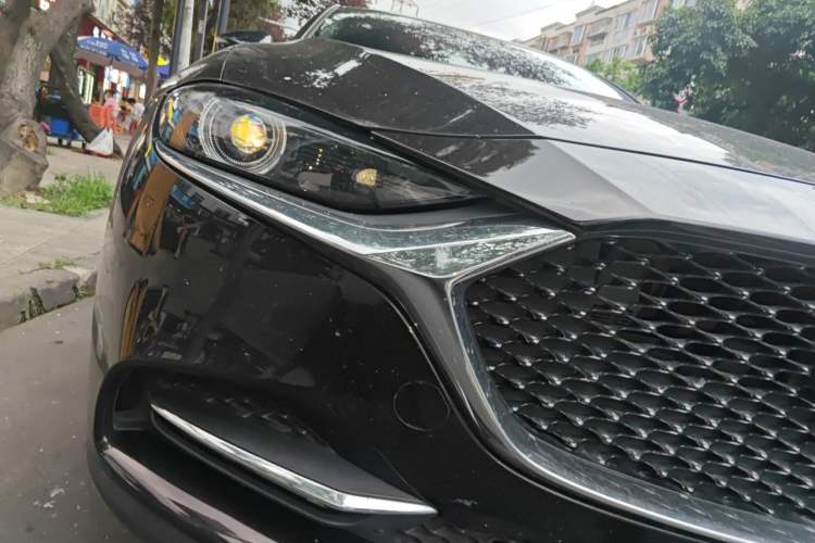 Used Mazda CX-4 2021 2.0L Automatic Two-Wheel Drive Blue Sky Dynamic Edition Right Front Headlight