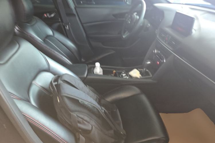 Used Mazda CX-4 2021 2.0L Automatic Two-Wheel Drive Blue Sky Exploration Edition Right Front Seat