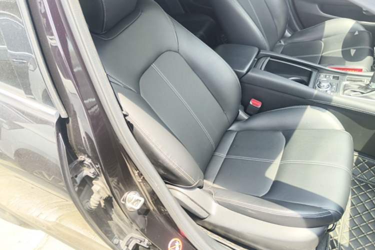 Used Mazda CX-4 2021 2.0L Automatic Two-Wheel Drive Blue Sky Dynamic Edition Right Front Seat