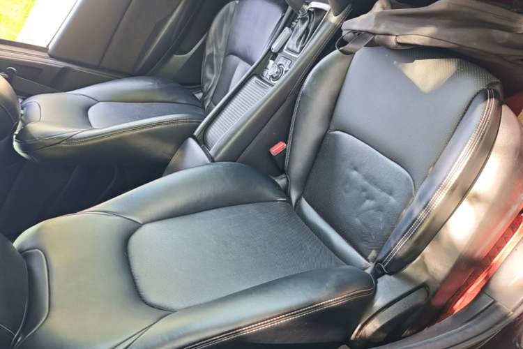 Used Mazda CX-4 2021 2.0L Automatic Two-Wheel Drive Blue Sky Dynamic Edition Right Front Seat