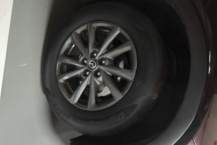 Used Mazda CX-4 2021 2.0L Automatic Two-Wheel Drive Blue Sky Luxury Edition Right Front Wheel Hub