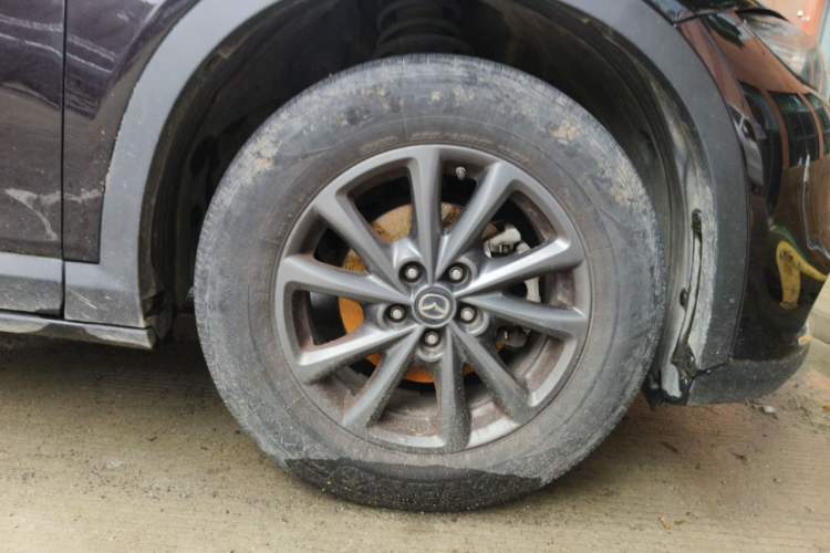 Used Mazda CX-4 2021 2.0L Automatic Two-Wheel Drive Blue Sky Dynamic Edition Right Front Wheel Hub