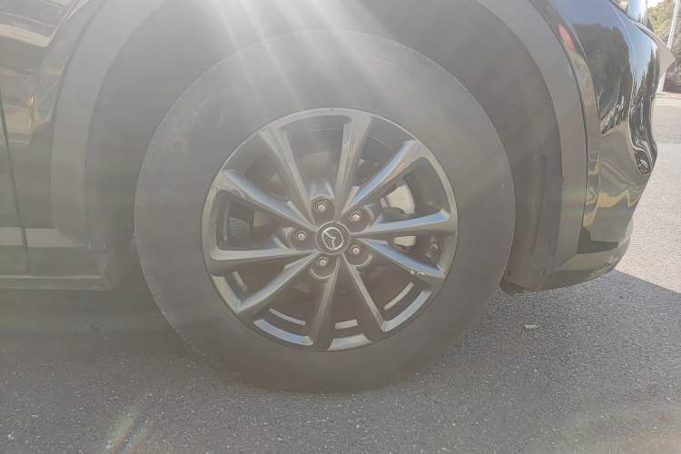 Used Mazda CX-4 2021 2.0L Automatic Two-Wheel Drive Blue Sky Dynamic Edition Right Front Wheel Hub