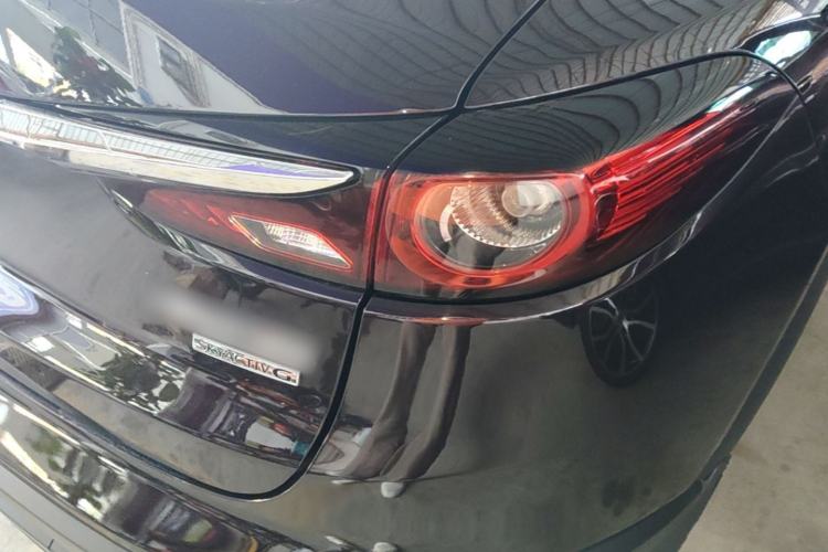 Used Mazda CX-4 2021 2.0L Automatic Two-Wheel Drive Blue Sky Dynamic Edition Right Rear Taillight