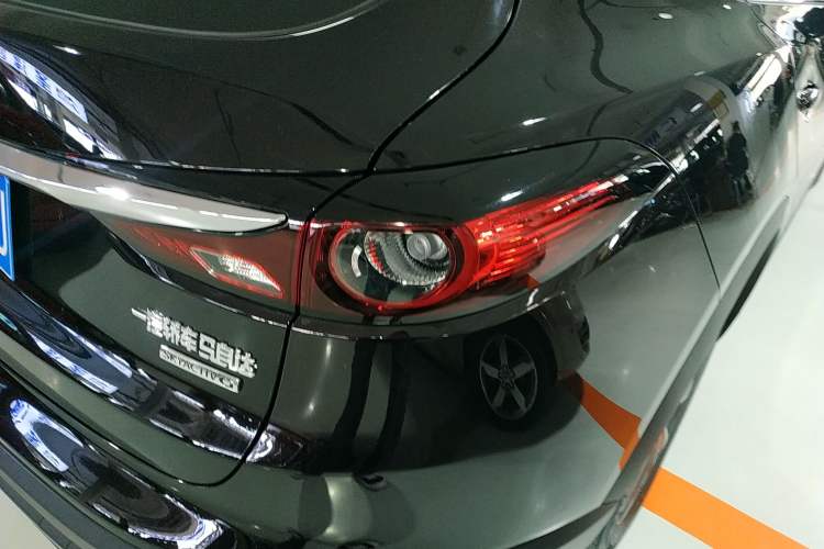 Used Mazda CX-4 2021 2.0L Automatic Two-Wheel Drive Blue Sky Exploration Edition Right Rear Taillight