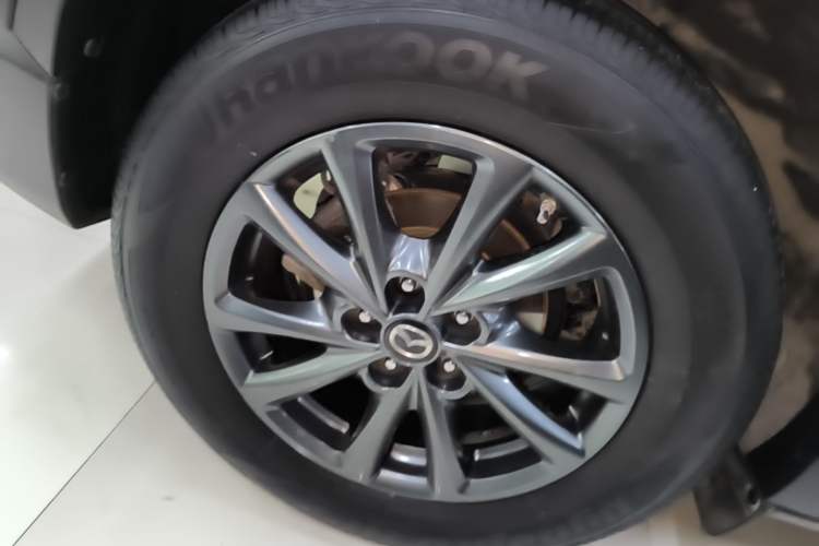 Used Mazda CX-4 2021 2.0L Automatic Two-Wheel Drive Blue Sky Exploration Edition Right Rear Wheel Hub