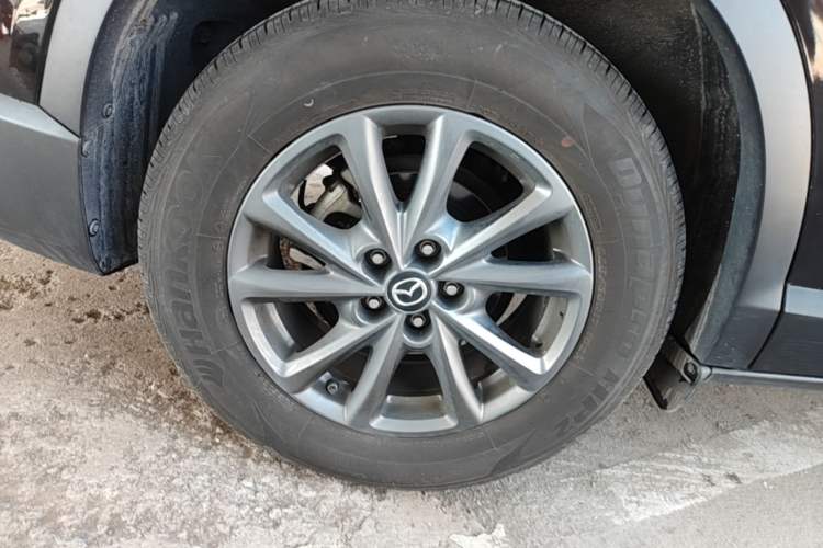 Used Mazda CX-4 2021 2.0L Automatic Two-Wheel Drive Blue Sky Exploration Edition Right Rear Wheel Hub