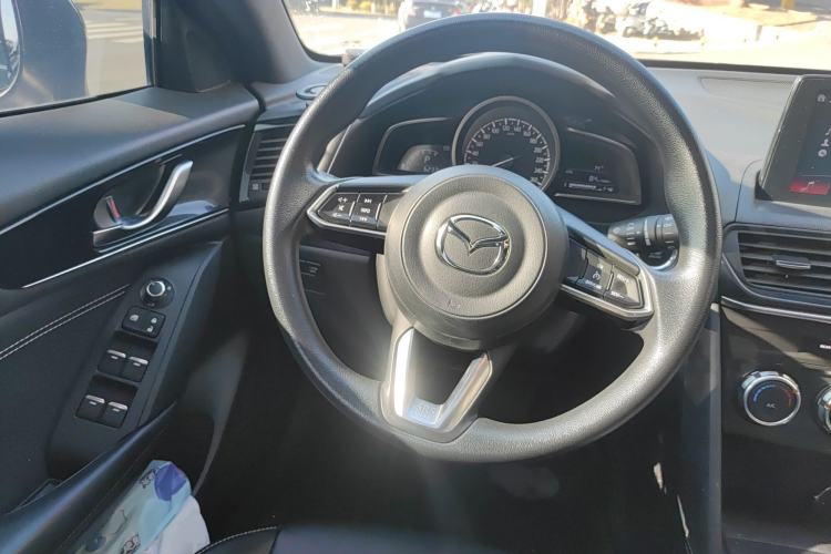 Used Mazda CX-4 2021 2.0L Automatic Two-Wheel Drive Blue Sky Dynamic Edition Steering Wheel