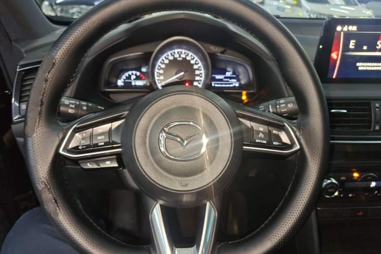 Used Mazda CX-4 2021 2.0L Automatic Two-Wheel Drive Blue Sky Exploration Edition Steering Wheel