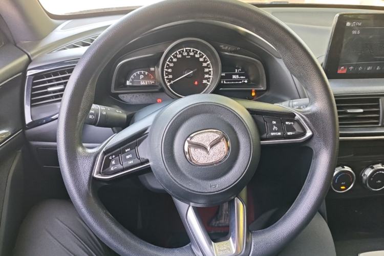 Used Mazda CX-4 2021 2.0L Automatic Two-Wheel Drive Blue Sky Dynamic Edition Steering Wheel