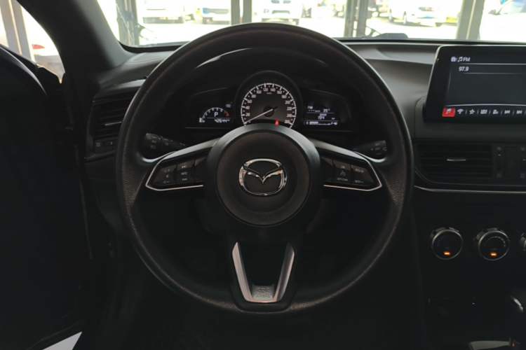 Used Mazda CX-4 2021 2.0L Automatic Two-Wheel Drive Blue Sky Dynamic Edition Steering Wheel