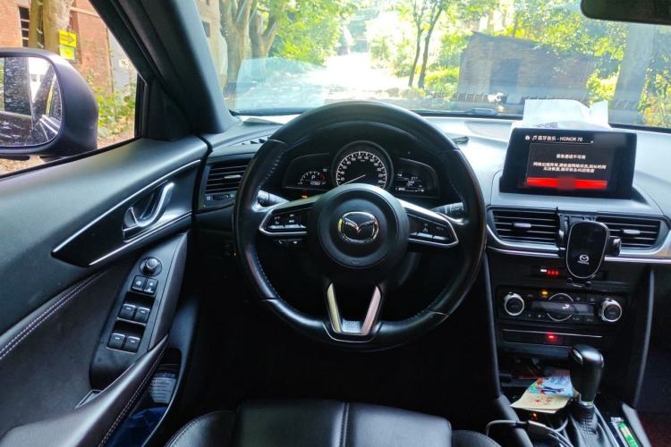 Used Mazda CX-4 2021 2.0L Automatic Two-Wheel Drive Blue Sky Luxury Edition Steering Wheel