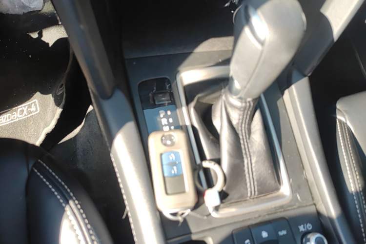 Used Mazda CX-4 2021 2.0L Automatic Two-Wheel Drive Blue Sky Dynamic Edition Vehicle Key