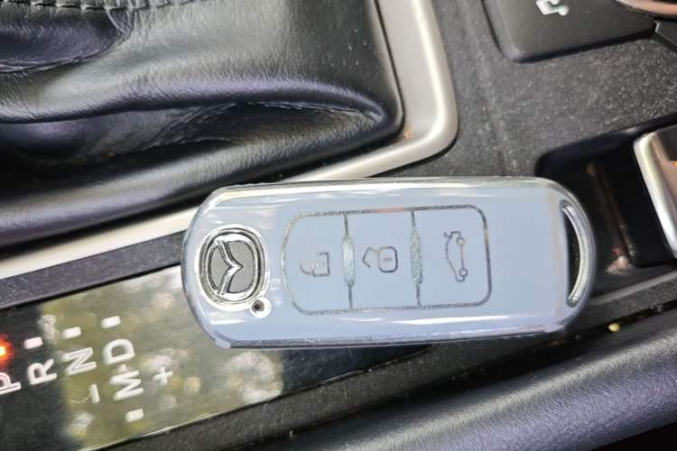 Used Mazda CX-4 2021 2.0L Automatic Two-Wheel Drive Blue Sky Dynamic Edition Vehicle Key