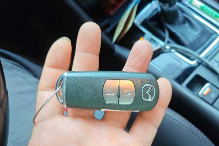 Used Mazda CX-4 2021 2.0L Automatic Two-Wheel Drive Blue Sky Luxury Edition Vehicle Key