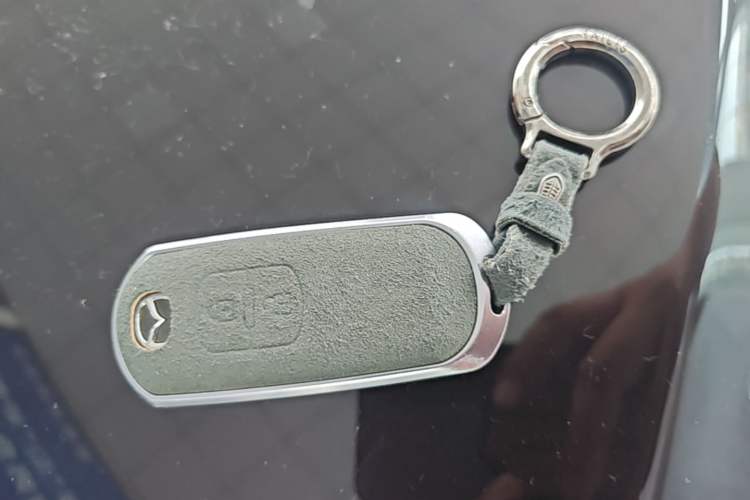 Used Mazda CX-4 2021 2.0L Automatic Two-Wheel Drive Blue Sky Dynamic Edition Vehicle Key