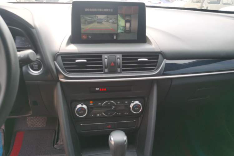 Used Mazda CX-4 2021 2.0L Automatic Two-Wheel Drive Blue Sky Exploration Edition Audio And AC Panel