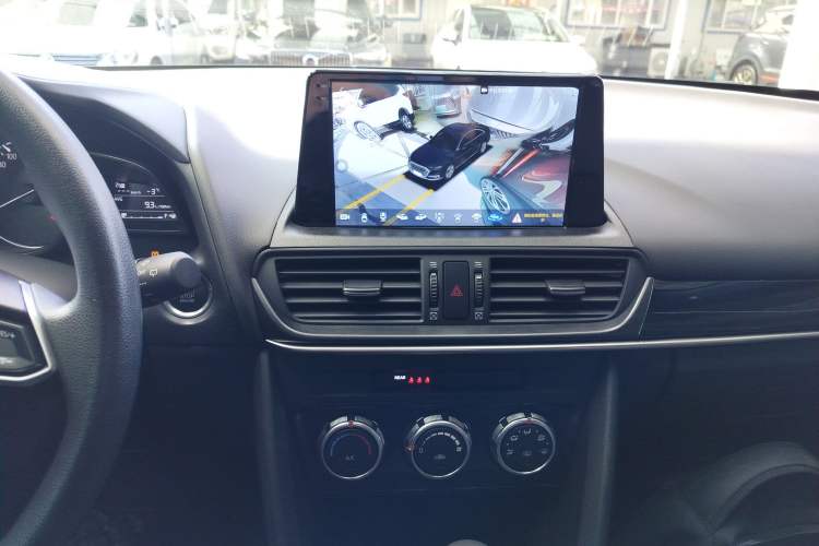 Used Mazda CX-4 2021 2.0L Automatic Two-Wheel Drive Blue Sky Dynamic Edition Audio And AC Panel