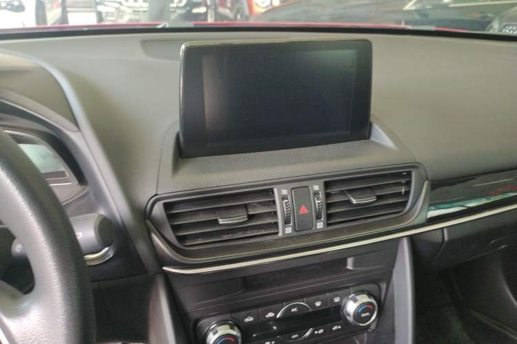 Used Mazda CX-4 2021 2.0L Automatic Two-Wheel Drive Blue Sky Dynamic Edition Audio And AC Panel
