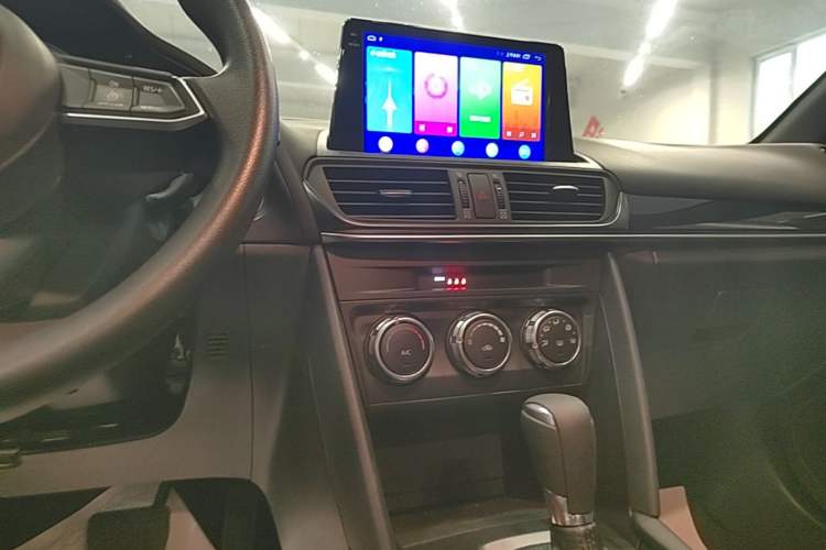 Used Mazda CX-4 2021 2.0L Automatic Two-Wheel Drive Blue Sky Dynamic Edition Audio And AC Panel