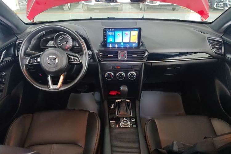 Used Mazda CX-4 2021 2.0L Automatic Two-Wheel Drive Blue Sky Dynamic Edition Center Console