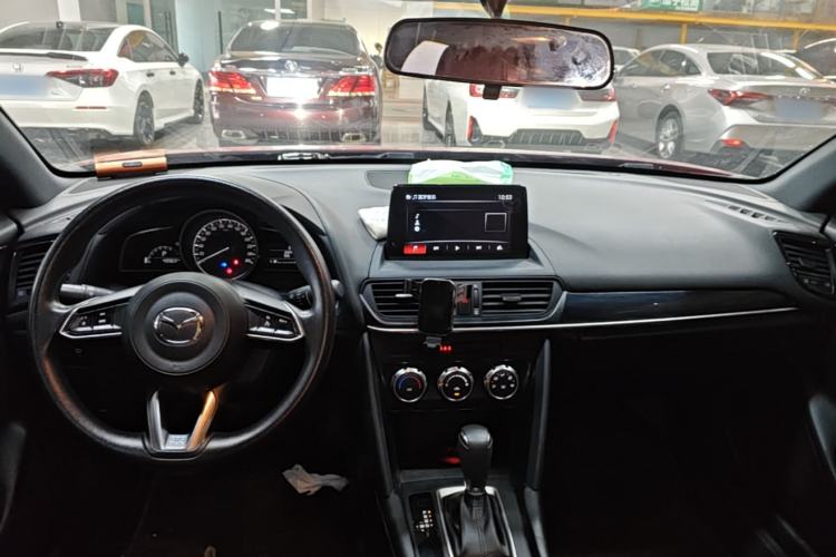 Used Mazda CX-4 2021 2.0L Automatic Two-Wheel Drive Blue Sky Dynamic Edition Center Console