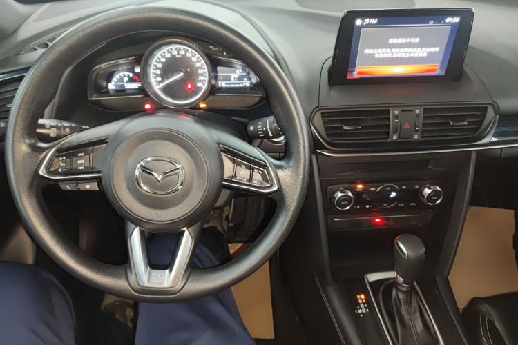 Used Mazda CX-4 2021 2.0L Automatic Two-Wheel Drive Blue Sky Exploration Edition Center Console
