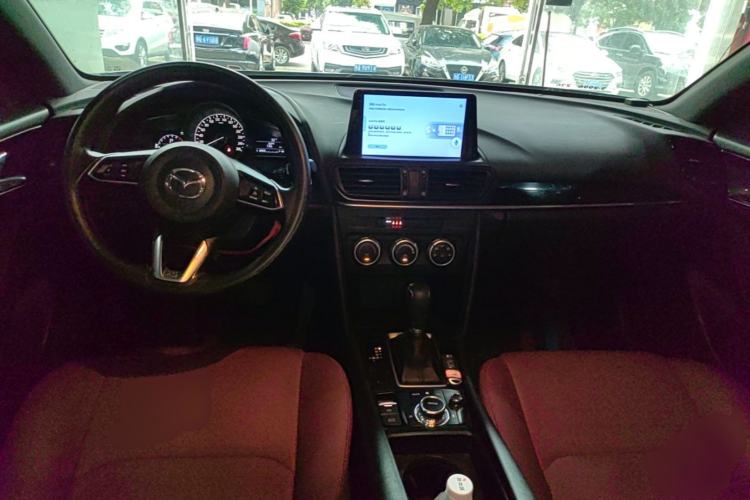 Used Mazda CX-4 2021 2.0L Automatic Two-Wheel Drive Blue Sky Dynamic Edition Center Console