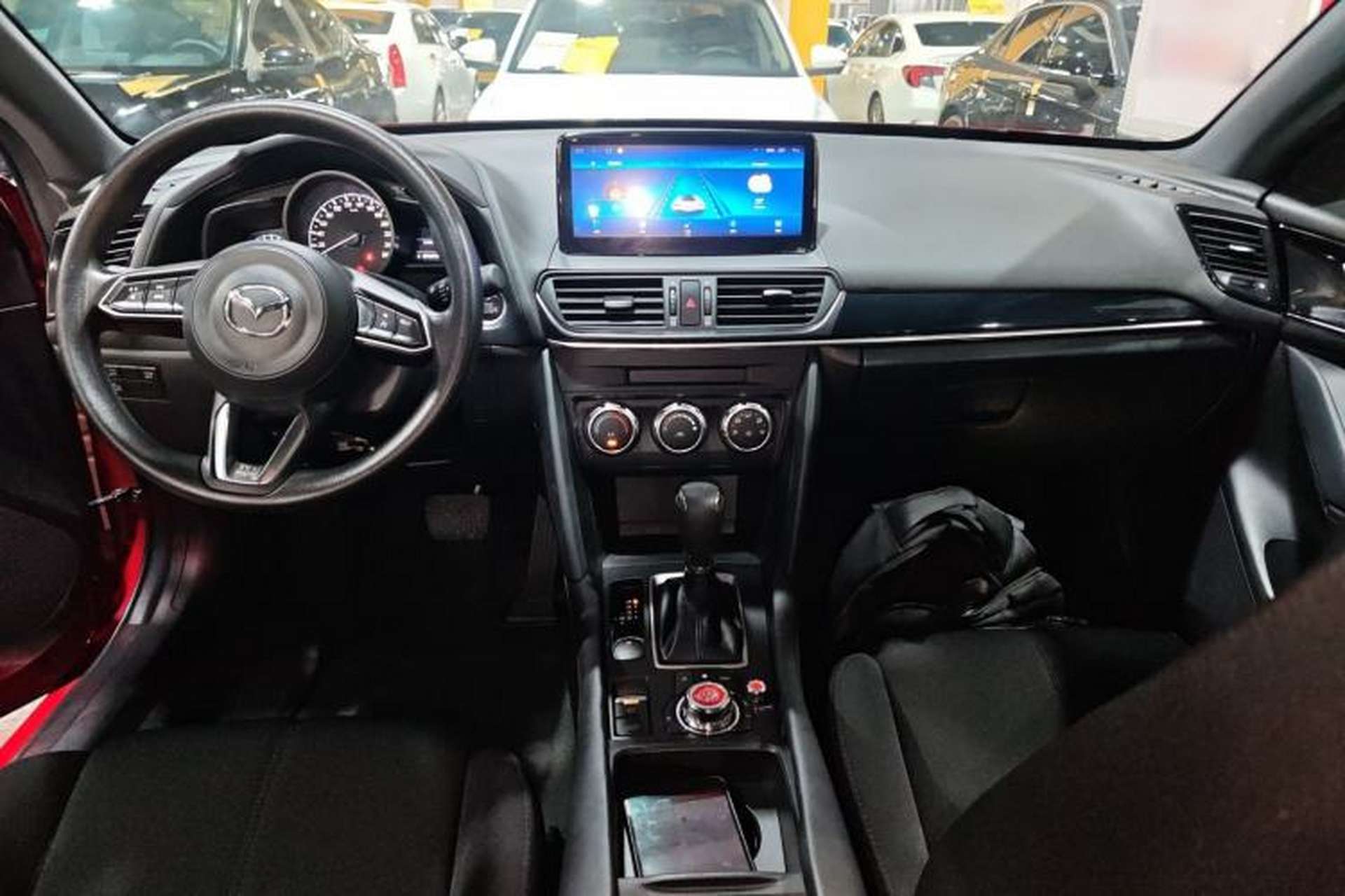 Used Mazda CX-4 2021 2.0L Automatic Two-Wheel Drive Blue Sky Dynamic Edition Center Console