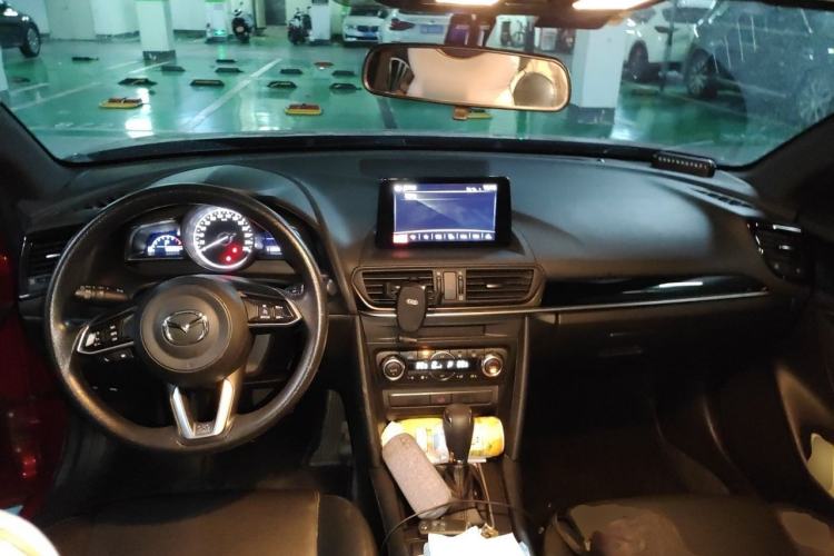 Used Mazda CX-4 2021 2.0L Automatic Two-Wheel Drive Blue Sky Exploration Edition Center Console