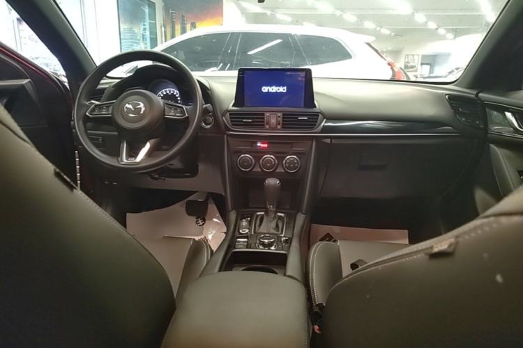 Used Mazda CX-4 2021 2.0L Automatic Two-Wheel Drive Blue Sky Dynamic Edition Center Console