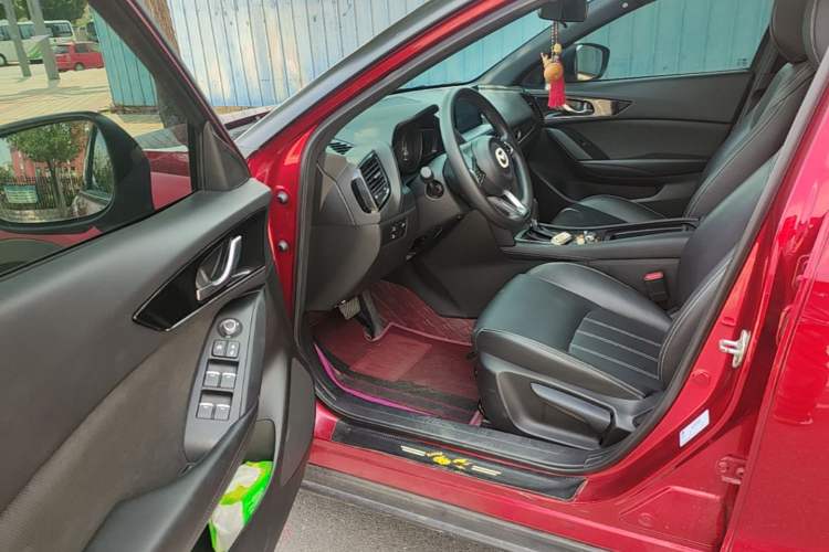 Used Mazda CX-4 2021 2.0L Automatic Two-Wheel Drive Blue Sky Dynamic Edition Driver Seat