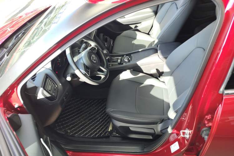 Used Mazda CX-4 2021 2.0L Automatic Two-Wheel Drive Blue Sky Dynamic Edition Driver Seat