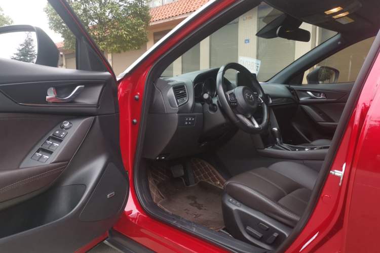 Used Mazda CX-4 2021 2.5L Automatic All-Wheel Drive Blue Sky Passion Edition Driver Seat