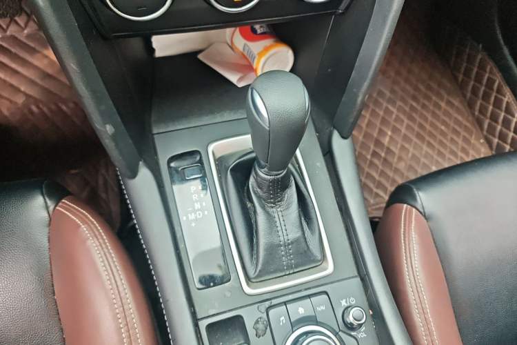 Used Mazda CX-4 2021 2.0L Automatic Two-Wheel Drive Blue Sky Dynamic Edition Gear Lever