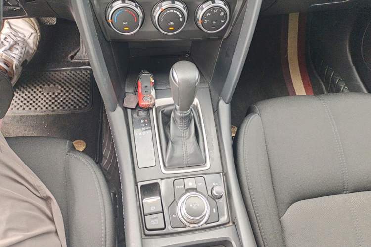Used Mazda CX-4 2021 2.0L Automatic Two-Wheel Drive Blue Sky Dynamic Edition Gear Lever