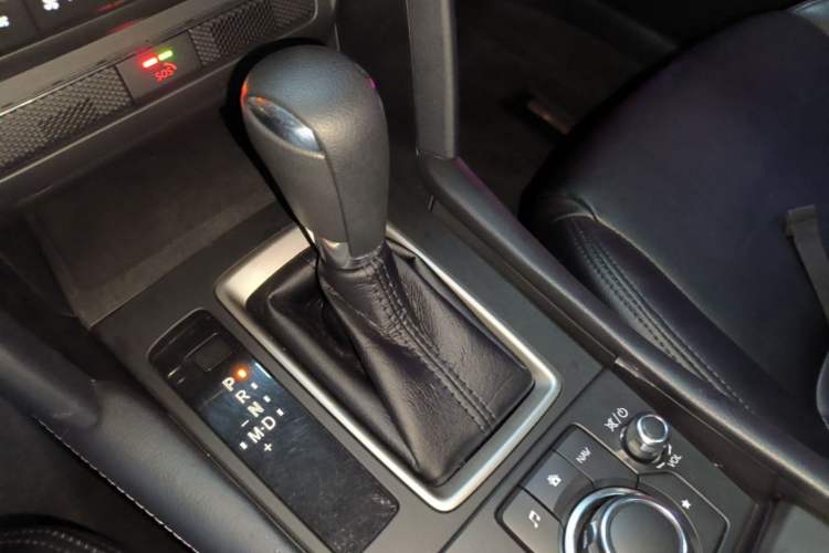 Used Mazda CX-4 2021 2.0L Automatic Two-Wheel Drive Blue Sky Exploration Edition Gear Lever