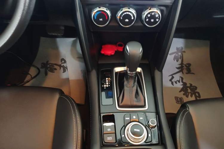 Used Mazda CX-4 2021 2.0L Automatic Two-Wheel Drive Blue Sky Dynamic Edition Gear Lever