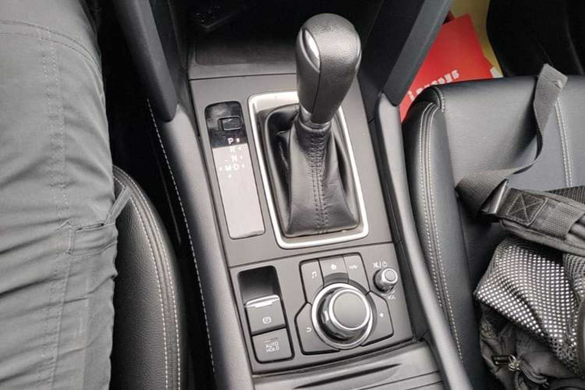 Used Mazda CX-4 2021 2.0L Automatic Two-Wheel Drive Blue Sky Dynamic Edition Gear Lever